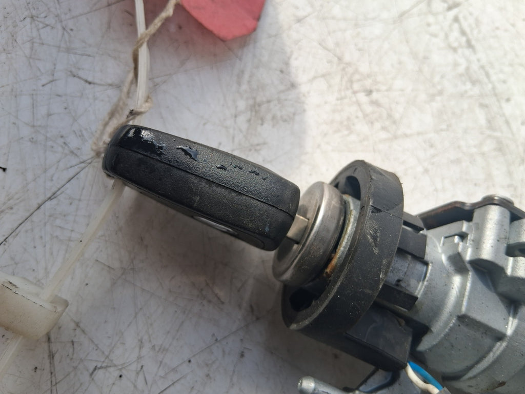 2015 VAUXHALL ADAM UPPER STEERING COLUMN & IGNITION BARREL 13496325