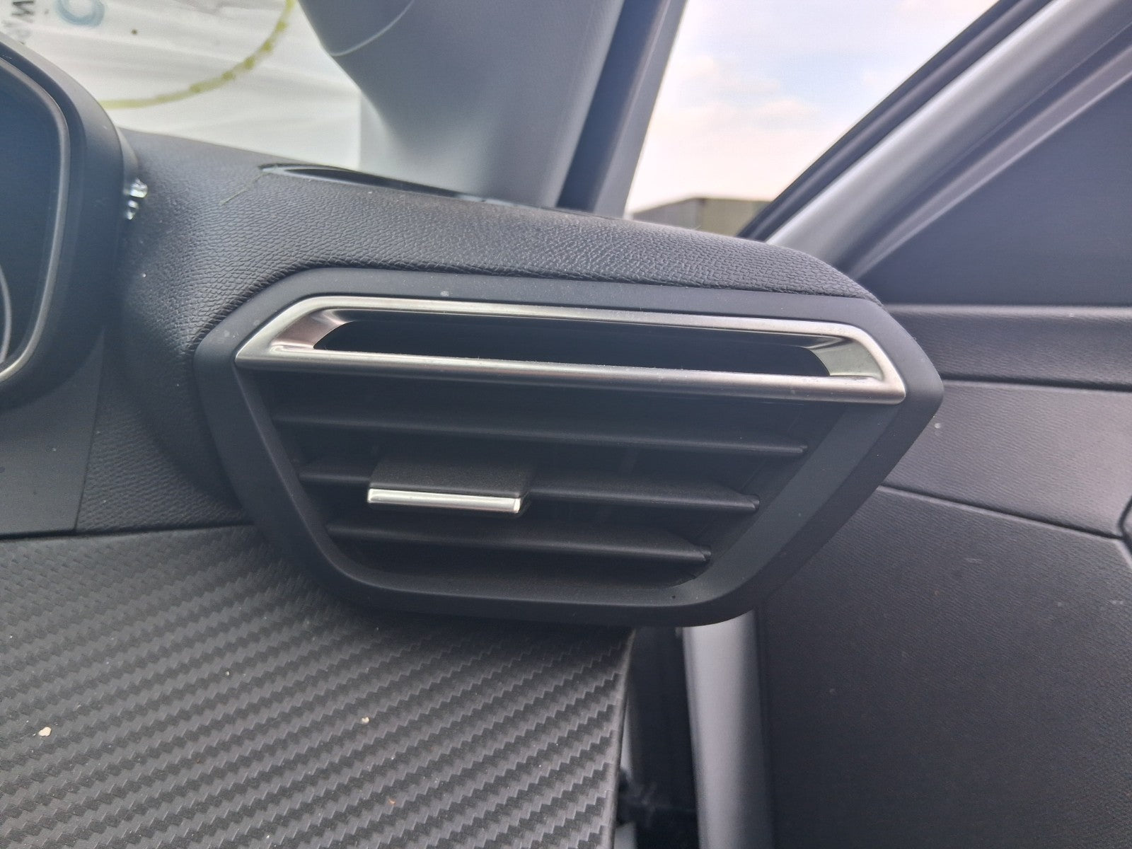 PEUGEOT 208 MK2 2025 OSF DRIVER SIDE FRONT AIR VENT