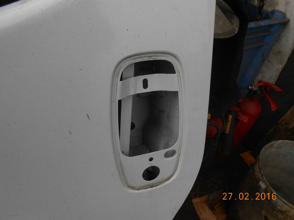 VAUXHALL VIVARO 2003 NSF PASSENGER  SIDE FRONT BARE DOOR TRIM  HINGE WHITE