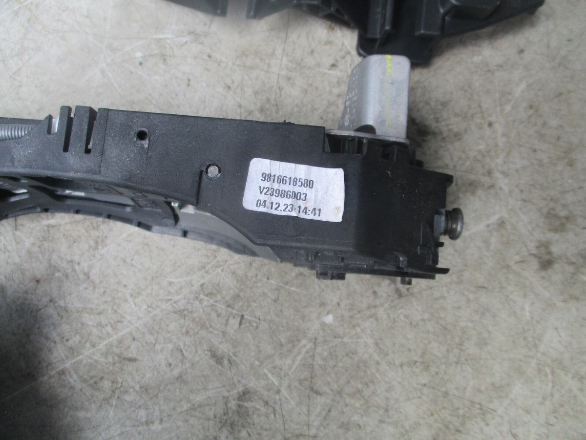 2023 VAUXHALL GRANDLAND NSF PASSENGER SIDE FRONT DOOR HANDLE & MECH 9816618580