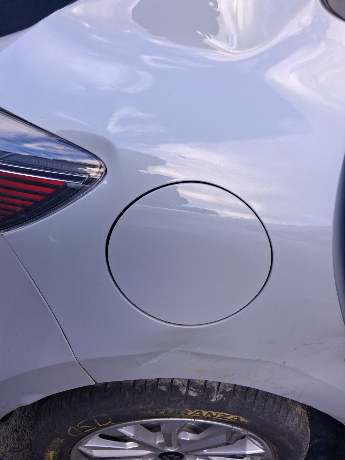 2024 RENAULT CLIO FACELIFT MK5 FUEL FLAP LID COVER GREY