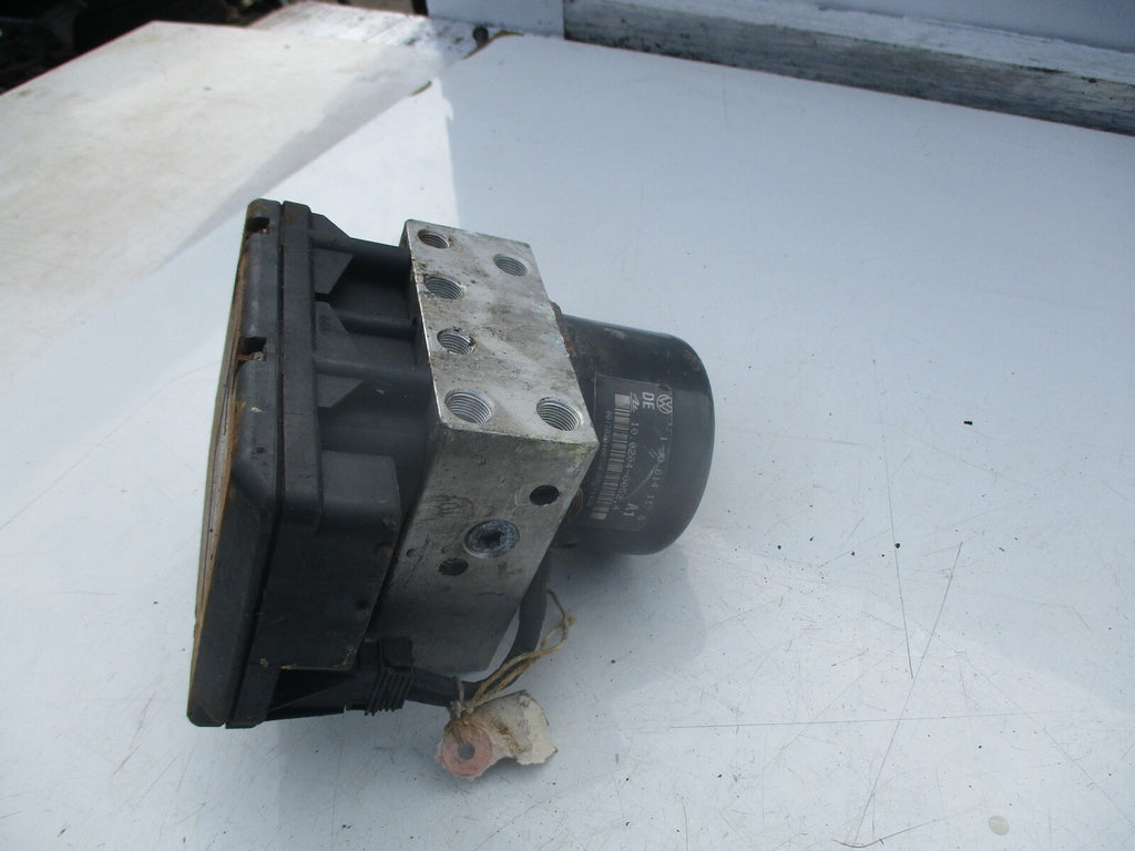 VW VOLKSWAGEN GOLF MK4 1.8 ABS PUMP 1 J0 907 379 D