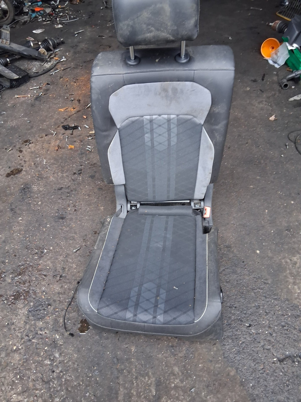 2023 VW VOLKSWAGEN TIGUAN MK2 OSR DRIVER SIDE REAR SINGLE SEAT HALF LEATHER