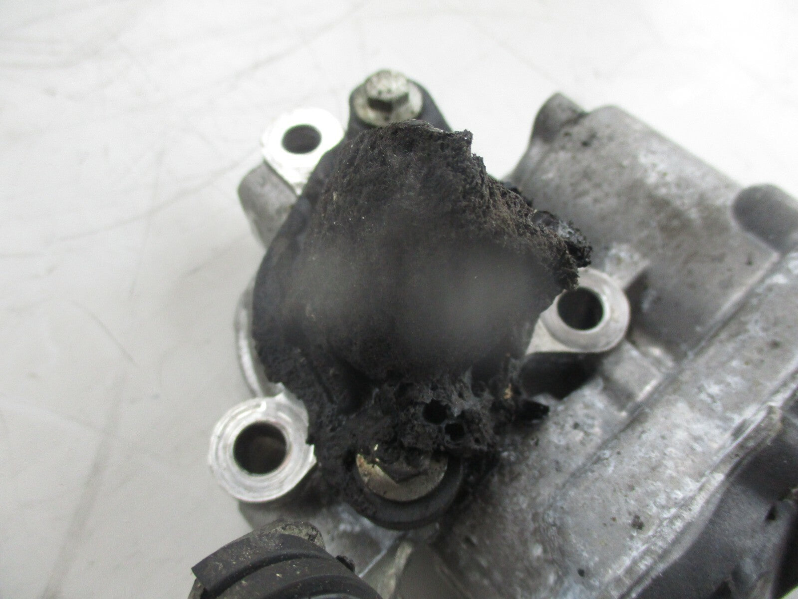 NISSAN QASHQAI J11 MK2 1.5 DCI EGR VALVE 147100361R