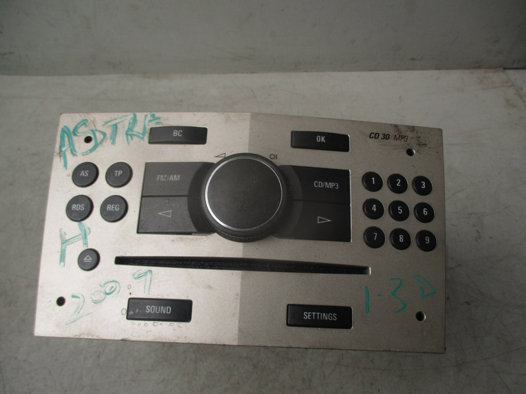2009 VAUXHALL ASTRA H RADIO STEREO CD PLAYER 497316088 13289933