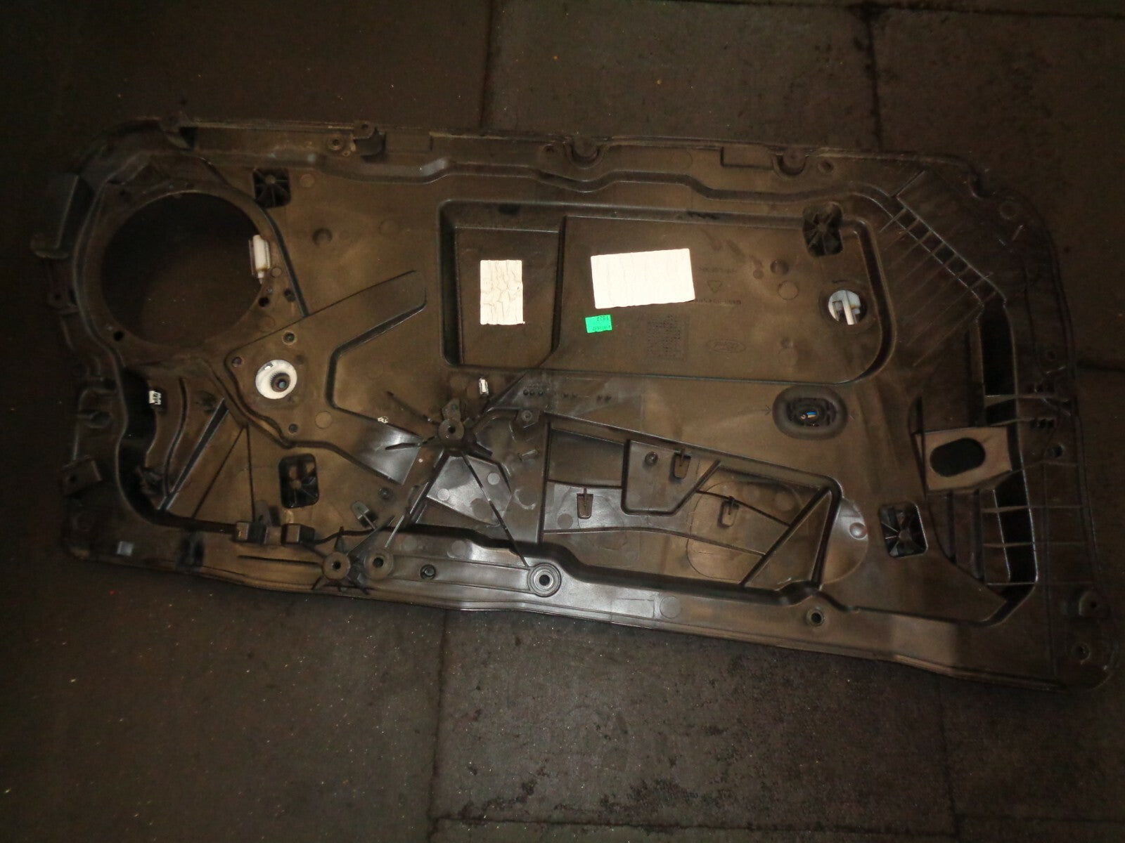 FORD FIESTA MK7 2016 NS PASSENGER SIDE REGULATOR WINDOW MOTOR C1BB045H17A0