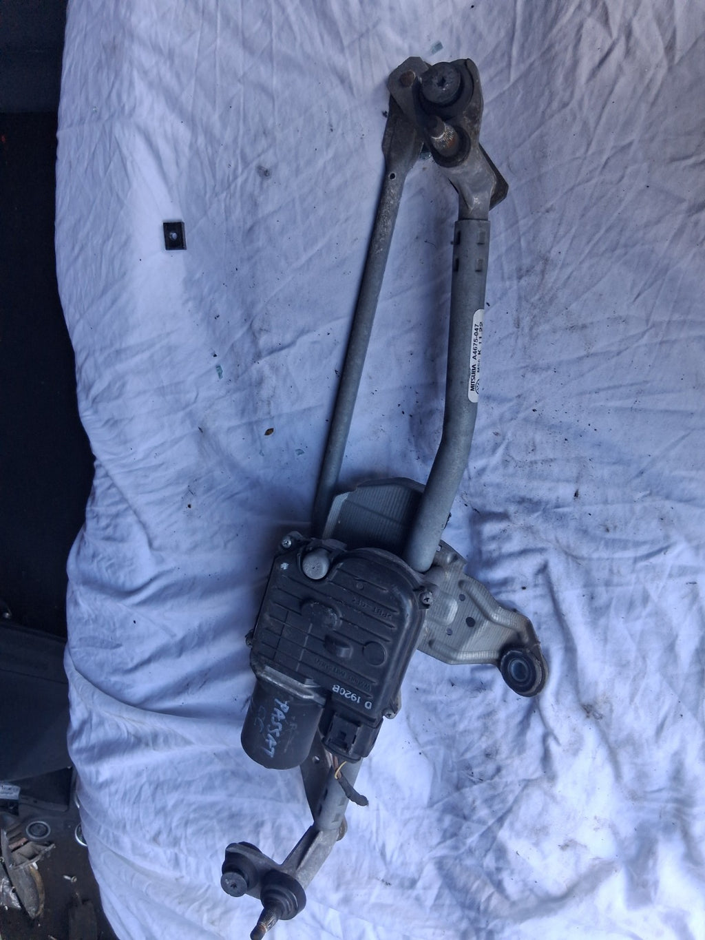 2012 VW VOLKSWAGEN PASSAT CC WINDSCREEN WIPER MOTOR LINKAGES 3C8955023G