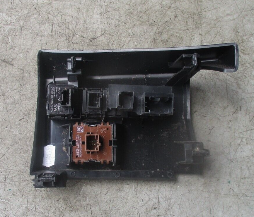 2023 CITROEN C4 MK3 AIRCROSS CONTROL SWITCH 9895437ZD