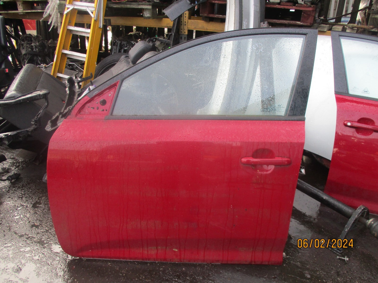 KIA CEED MK1 2008 NSF PASSENGER SIDE FRONT COMPLETE DOOR RED