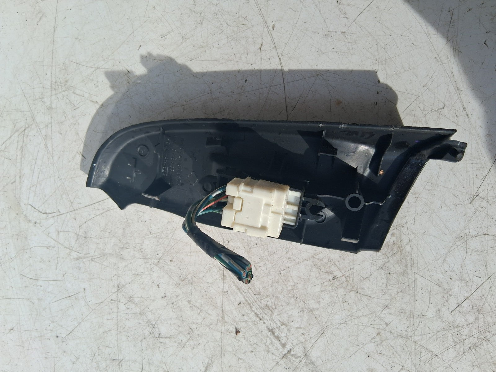 2005 NISSAN ALMERA OSR OFF RIGHT DRIVER SIDE REAR WINDOW SWITCH 82960BM700