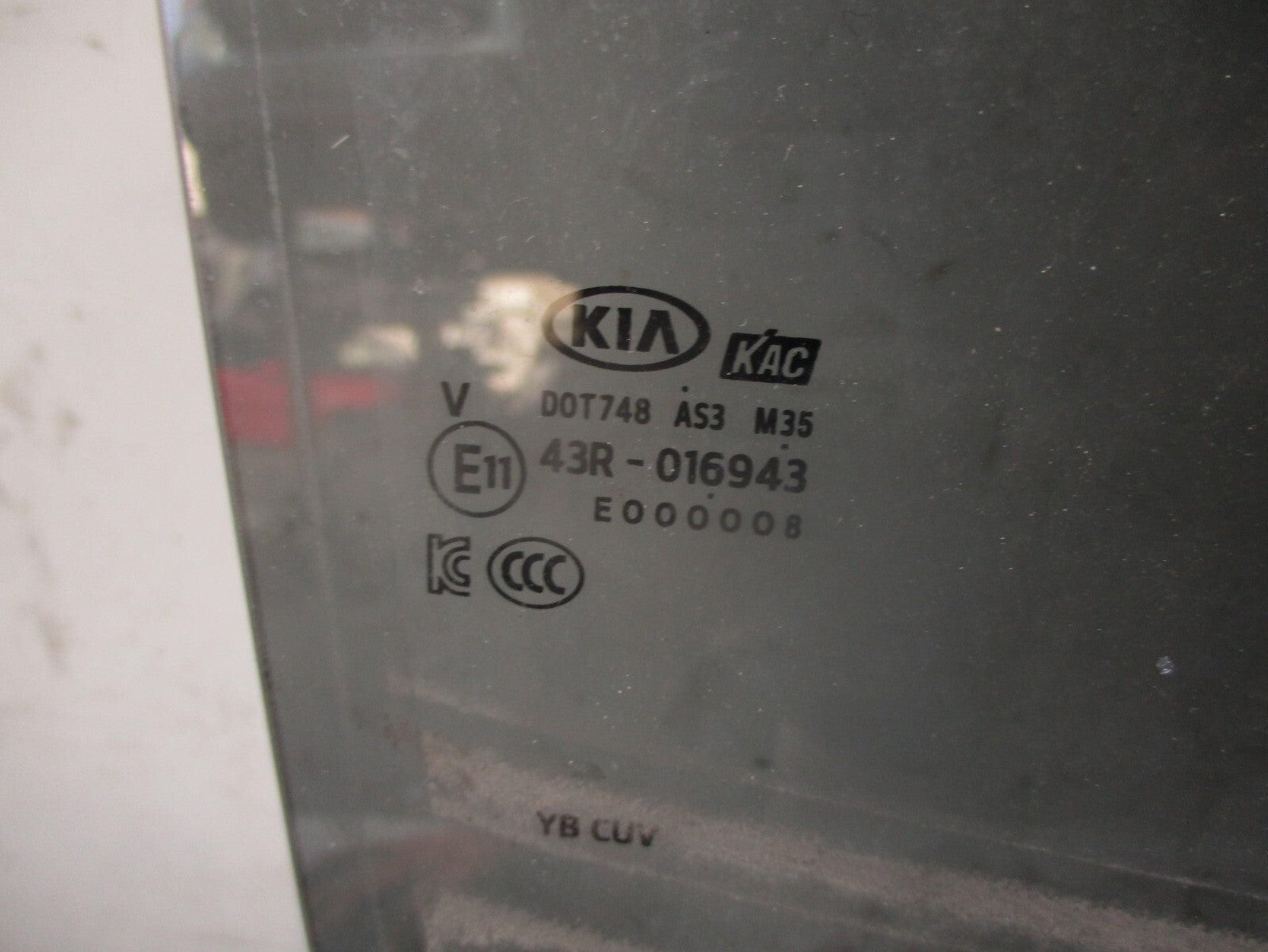 2018 KIA STONIC OSR DRIVER SIDE REAR RIGHT WINDOW DROP DOWN GLASS