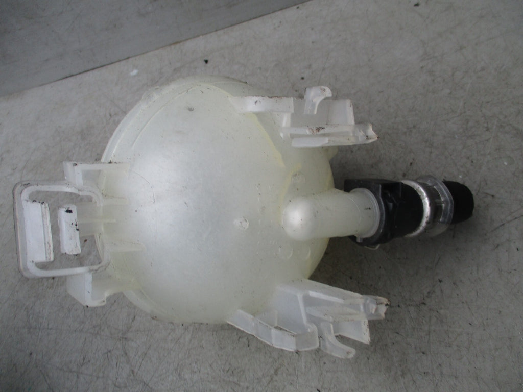 2013 PEUGEOT 5008 MK1 COOLANT WATER EXPANSION TANK OVERFLOW