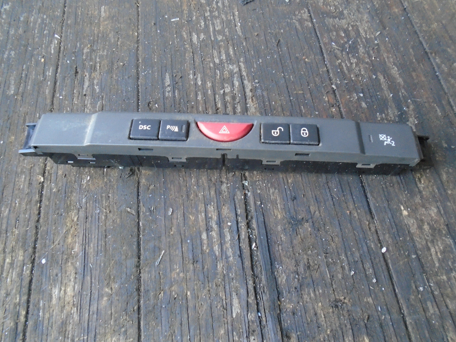 RANGE ROVER SPORT 2005 L320 CENTRE HAZARD WARNING LIGHT SWITCH YUL500570WUX