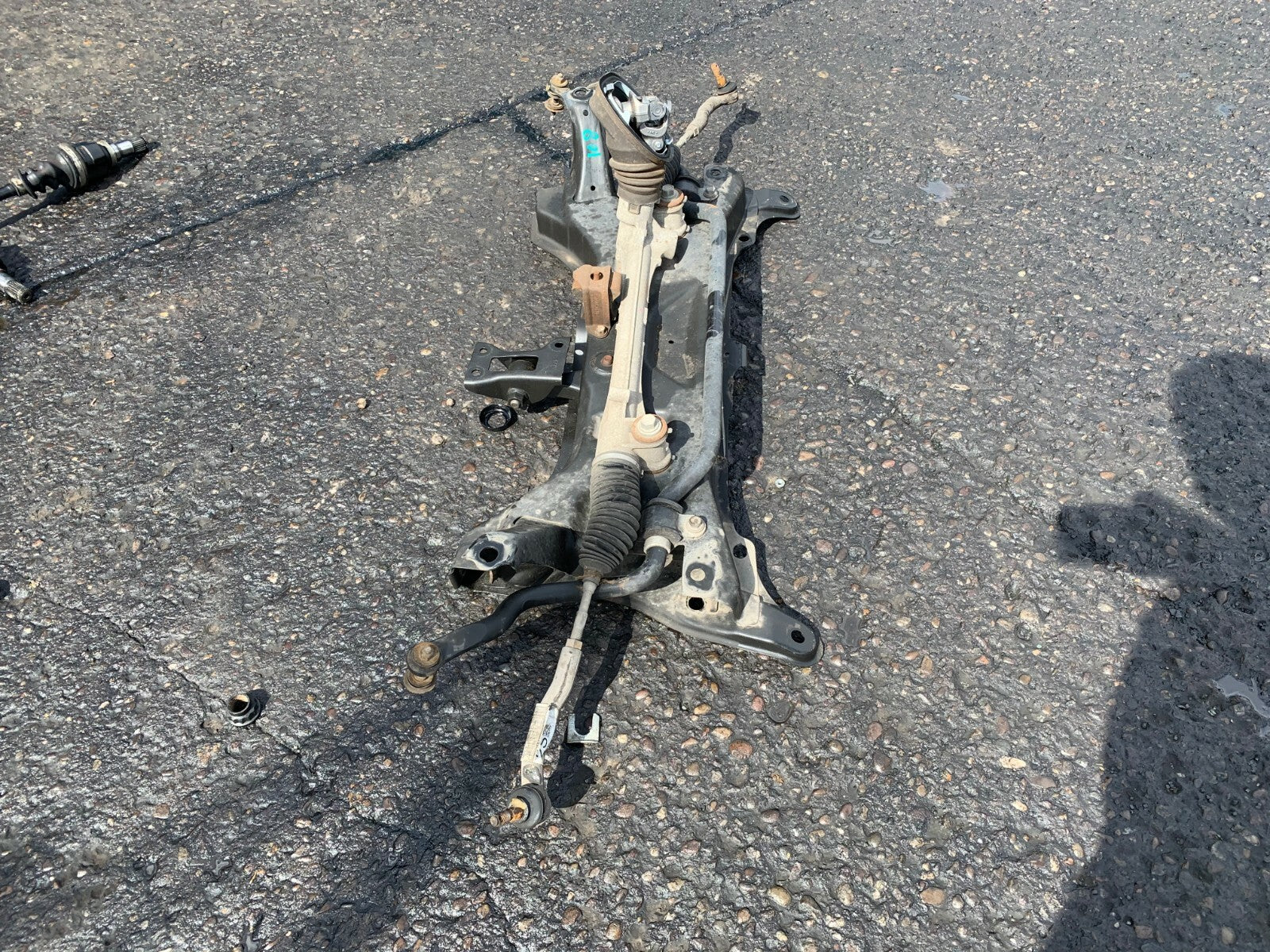 PEUGEOT 108 1.0 FRONT SUBFRAME CRADLE WITH STEERING RACK AND ANTI ROLL BAR SUB