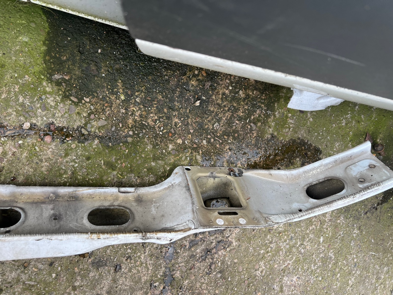 2018 MERCEDES BENZ SPRINTER W907 FRONT CRASH REINFORCEMENT BUMPER BAR