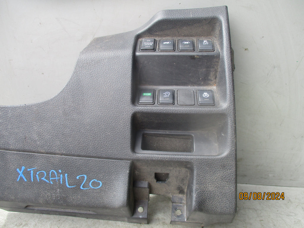 2020 NISSAN X TRAIL MK3 T32  DASHBOARD KOWER TRIM SWITCH PANEL 681064CE0A