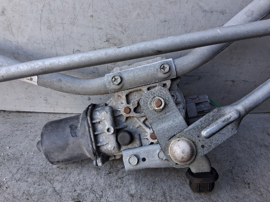RENAULT CAPTUR 2014 FRONT WINDSCREEN WIPER MOTOR LINKAGES 288005947R