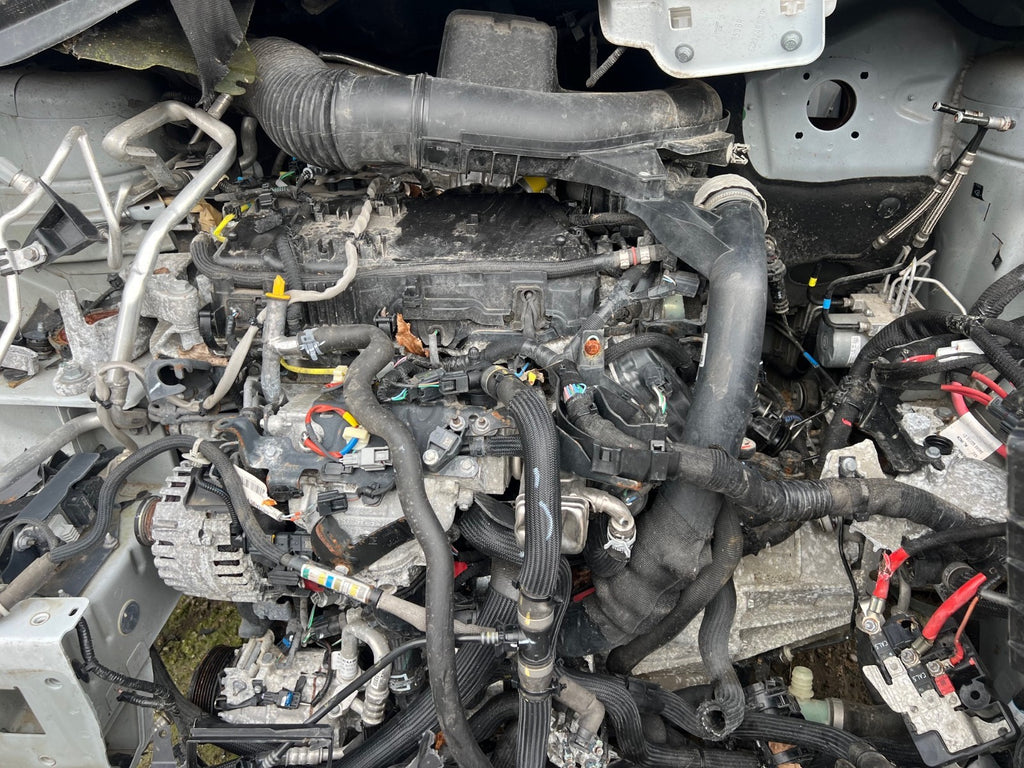 2023 RENAULT TRAFIC X82 2.0 DIESEL COMPLETE ENGINE INJECTORS PUMPS M9R 717