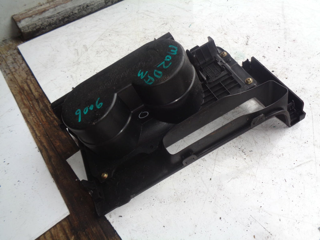 MAZDA 3 2006 CENTRE CONSOLE CUP HOLDER TRIM