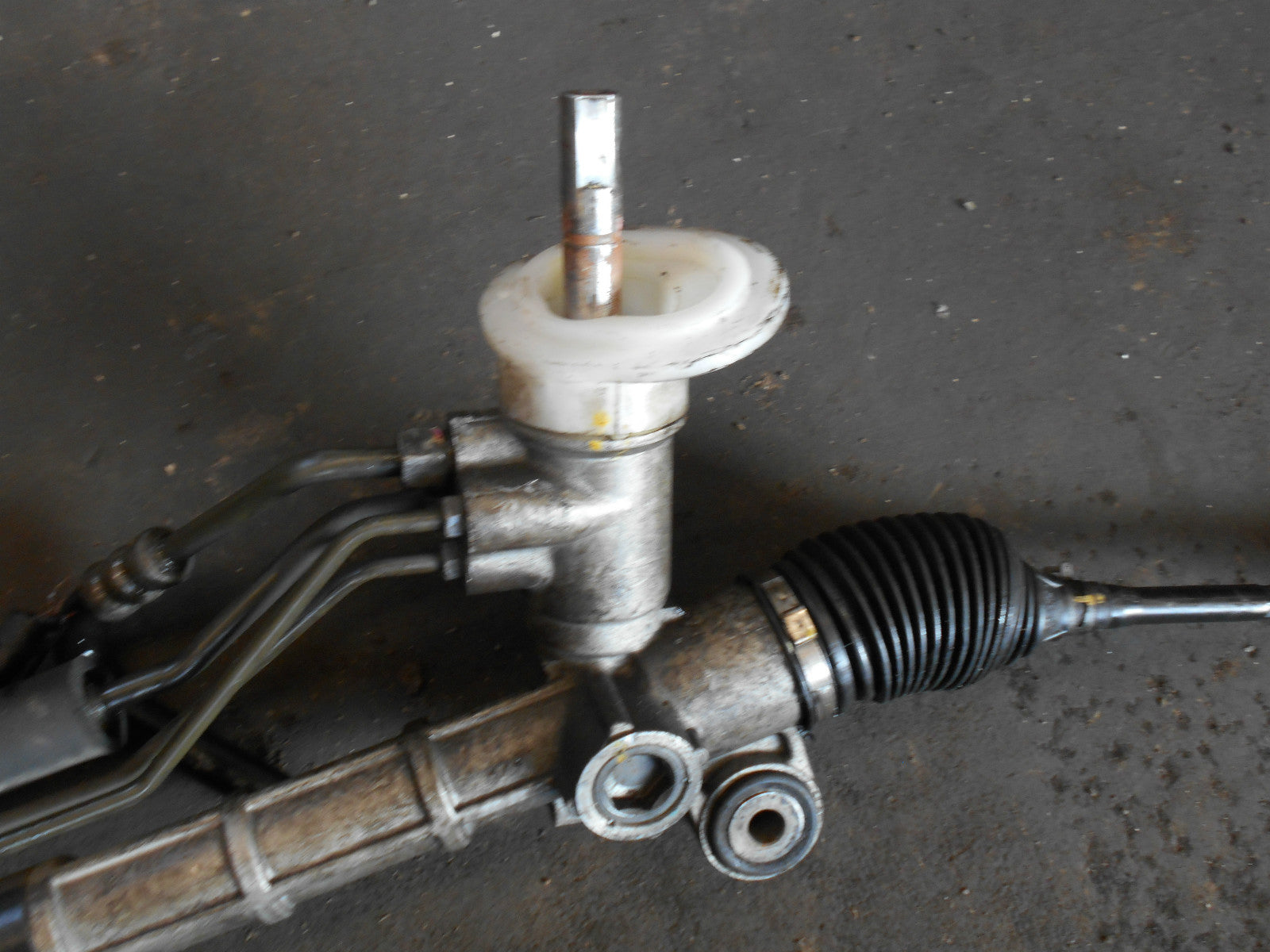 CHEVROLET CHEVY SPARK M300 1.0L POWER STEERING RACK 99566701