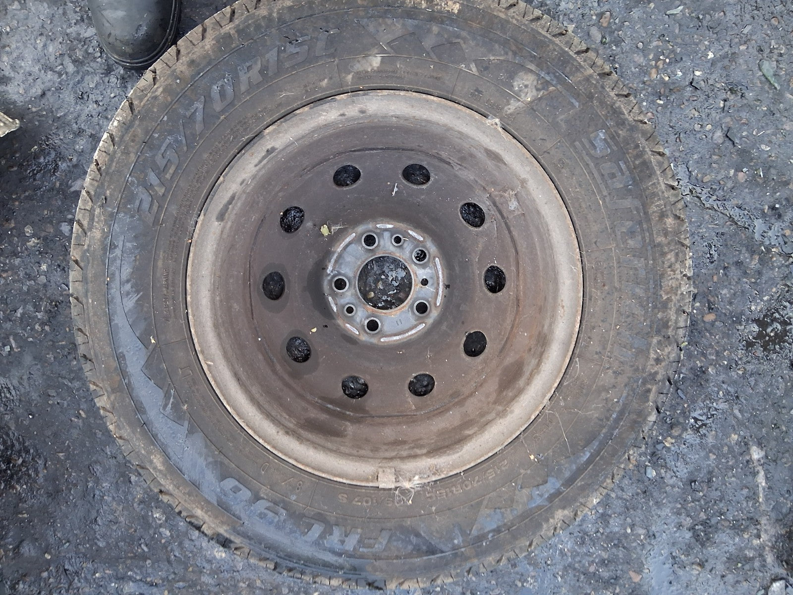 2023 RENAULT MASTER MK3 16 INCH STEEL WHEEL WITH TYRE 215/70R15C