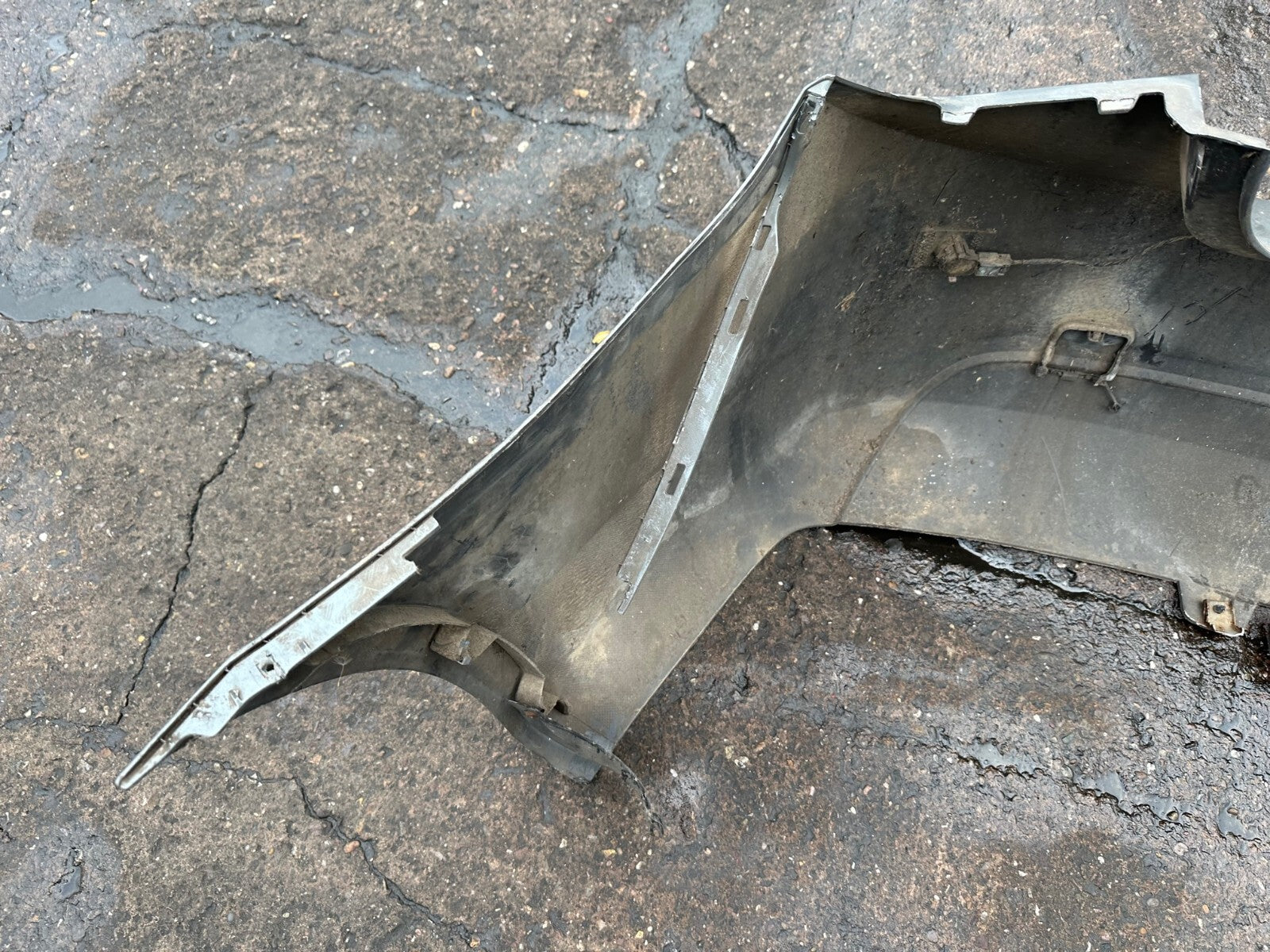 2009 CHEVROLET CRUZE REAR BUMPER COMPLETE GREY