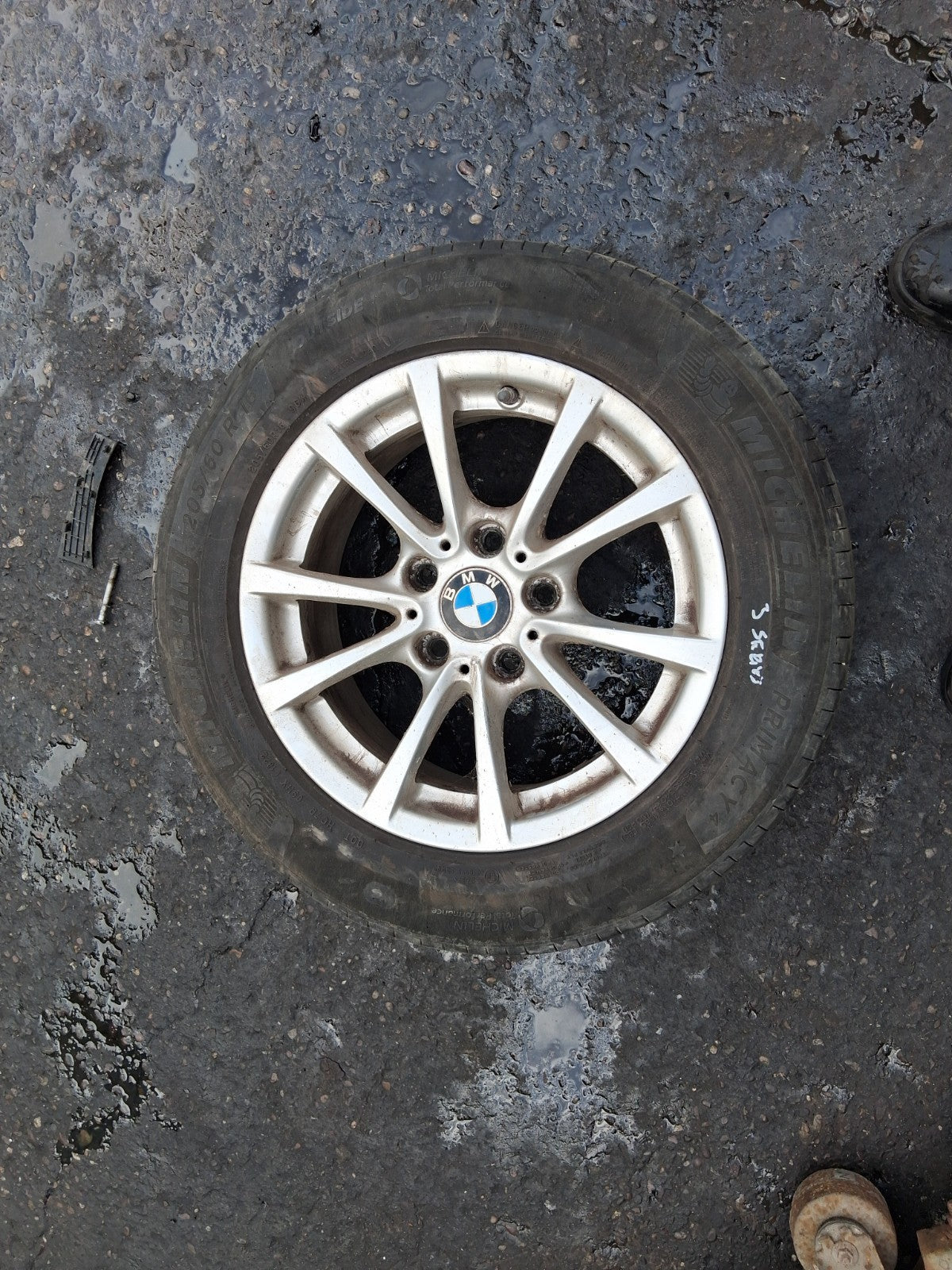 2015 BMW 3 SERIES F30 ESTATE 16 INCH ALLOY WHEEL WITH TYRE 205/60R16
