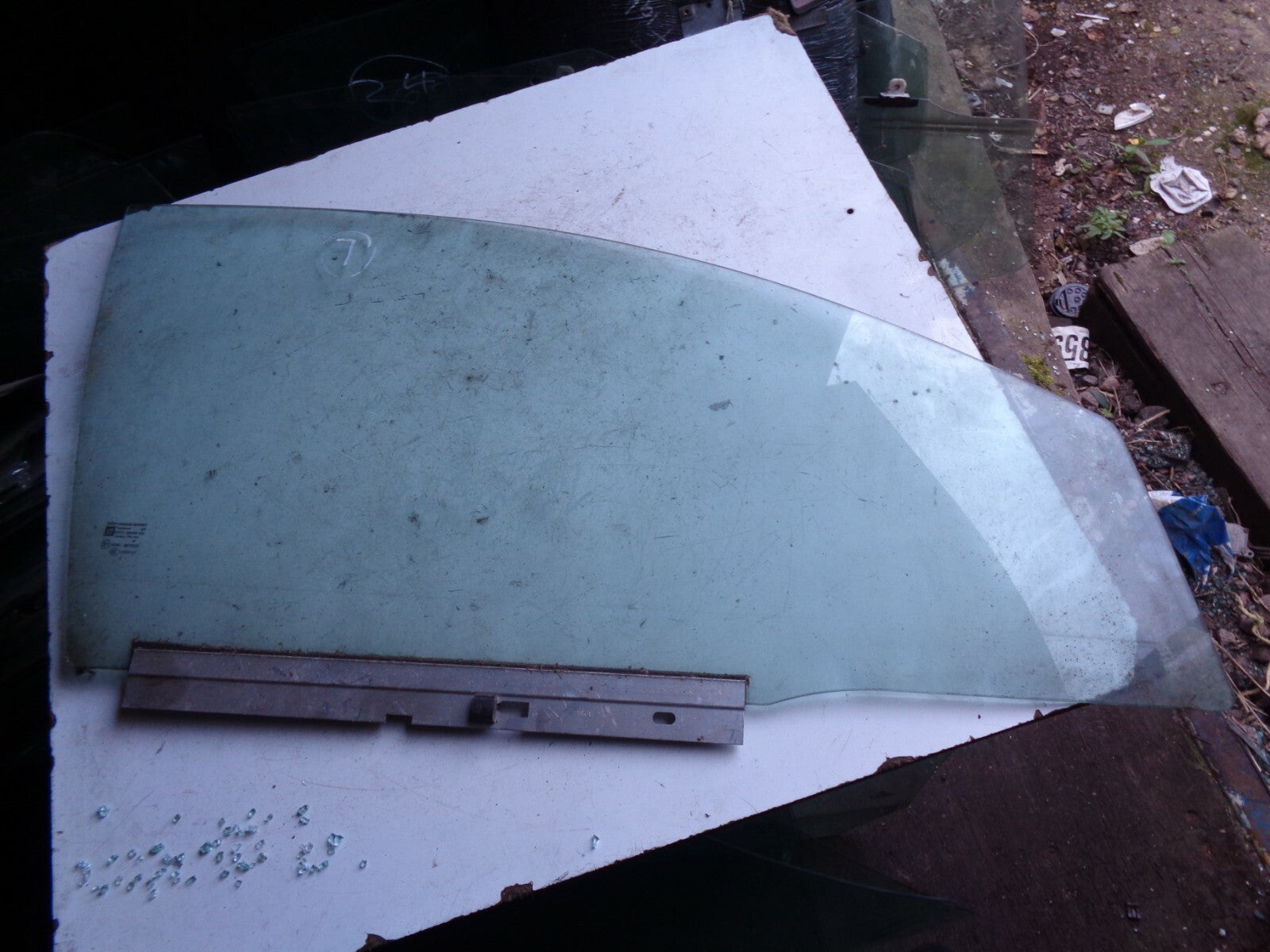 VAUXHALL VECTRA C OSF DRIVER SIDE FRONT DOOR WINDOW GLASS