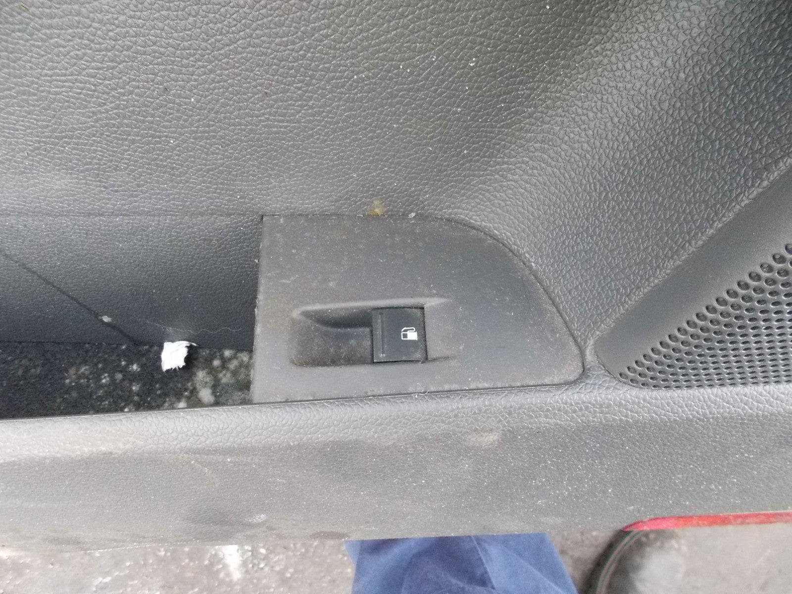 2009 VW GOLF OSF DRIVERS SIDE FRONT DOOR CARD 1K4867012FCTRS