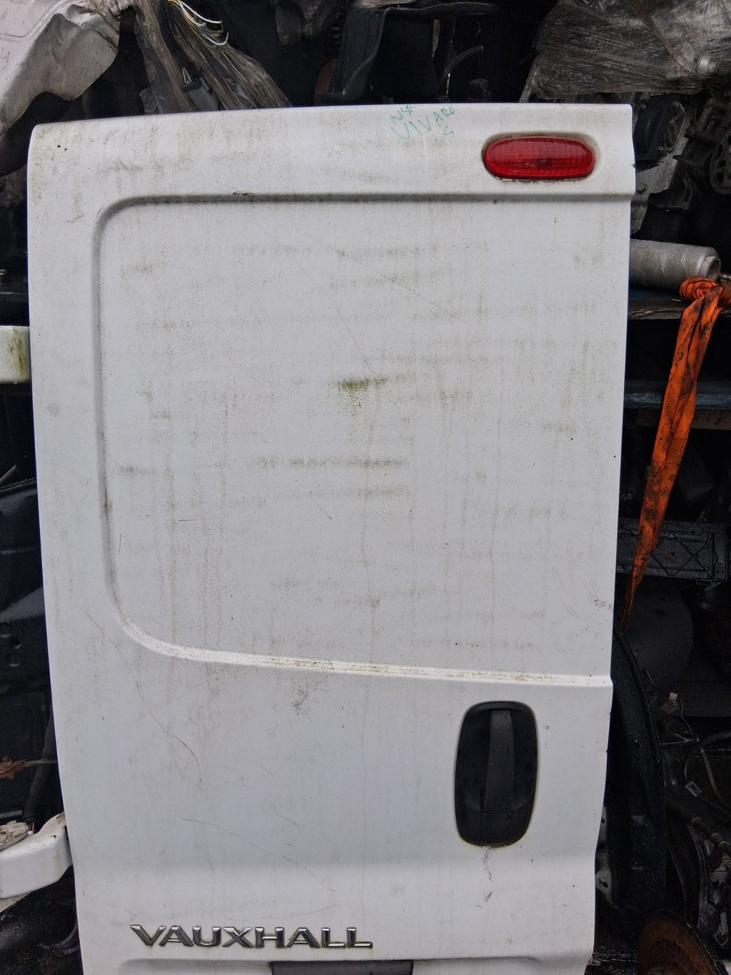 2005 VAUXHALL VIVARO MK1 NSR PASSENGER SIDE REAR LEFT COMPLETE DOOR WHITE