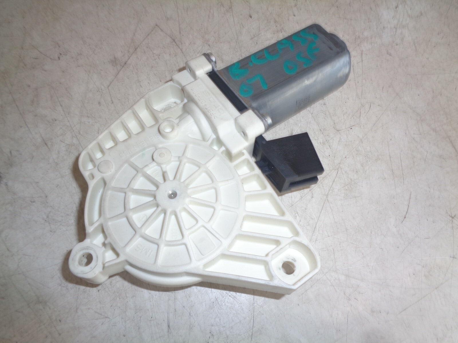MERCEDES BENZ B CLASS 2007 OSF DRIVER SIDE FRONT DOOR WINDOW MOTOR A1698204442