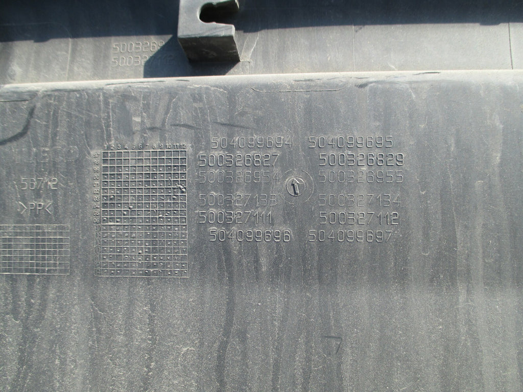 IVECO DAILY MK5 2015 DRIVER OFF SIDE MIDDLE TRIM MOULDING 500326827
