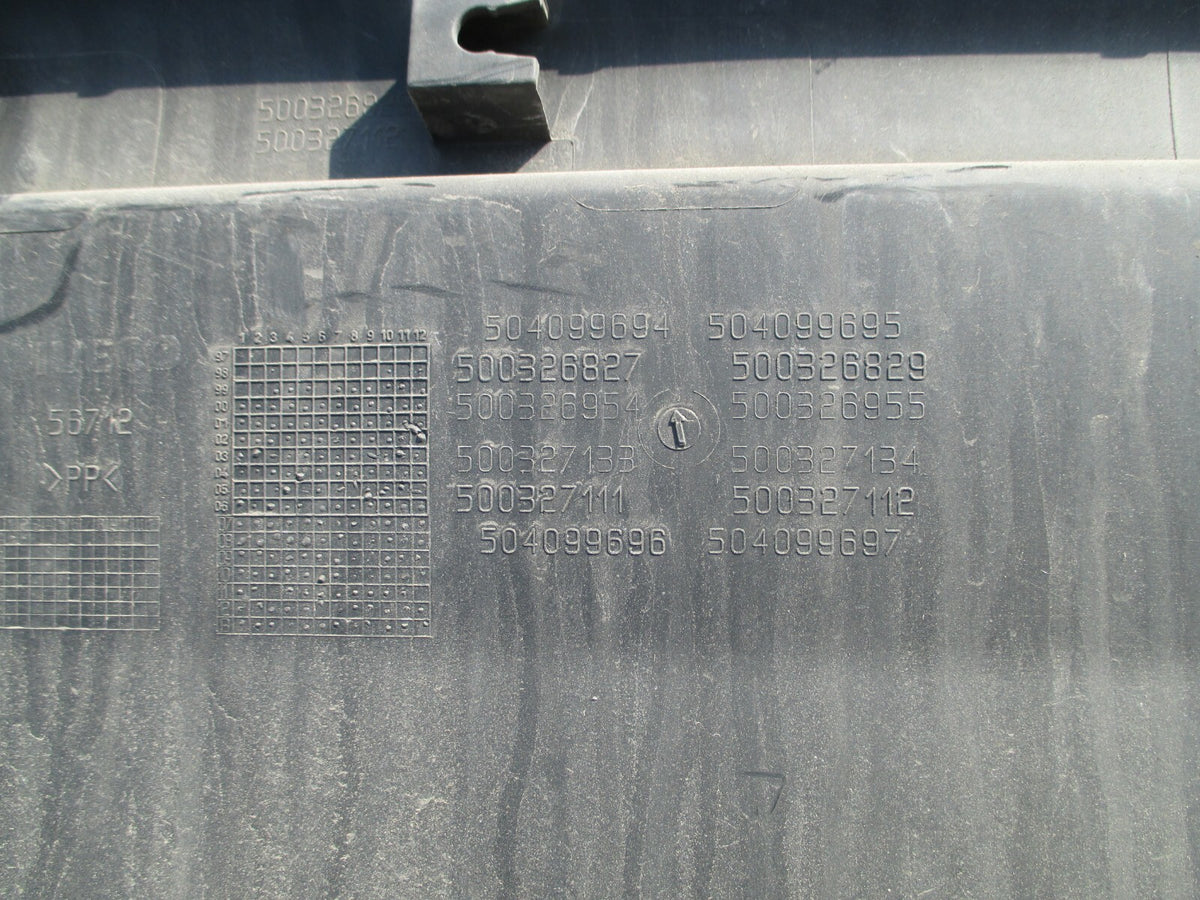 IVECO DAILY MK5 2015 DRIVER OFF SIDE MIDDLE TRIM MOULDING 500326827
