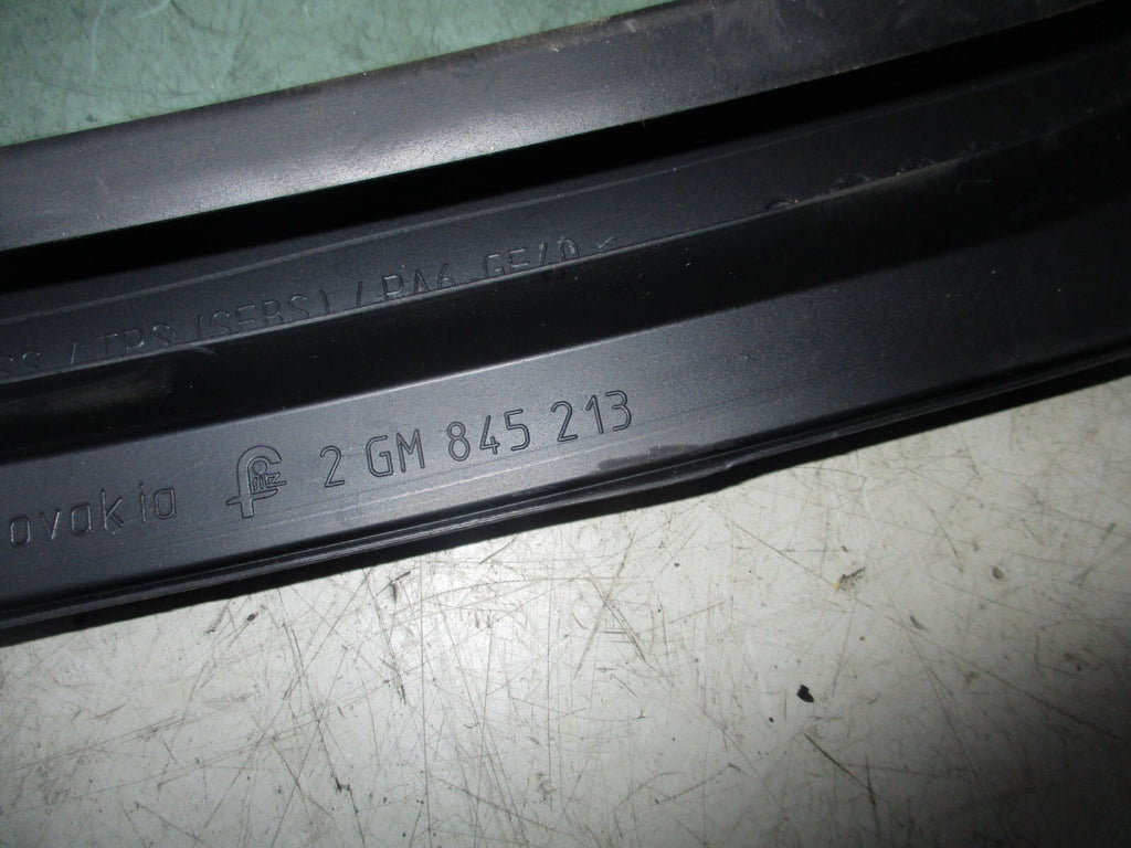 VW VOLKSWAGEN T CROSS 2023 NS PASSENGER SIDE REAR QUARTER WINDOW GLASS 2GM845213