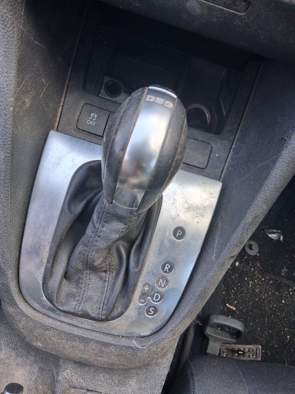 2012 VW VOLKSWAGEN GOLF MK6 DSG AUTO AUTOMATIC GEAR STICK GEAR SHIFTER