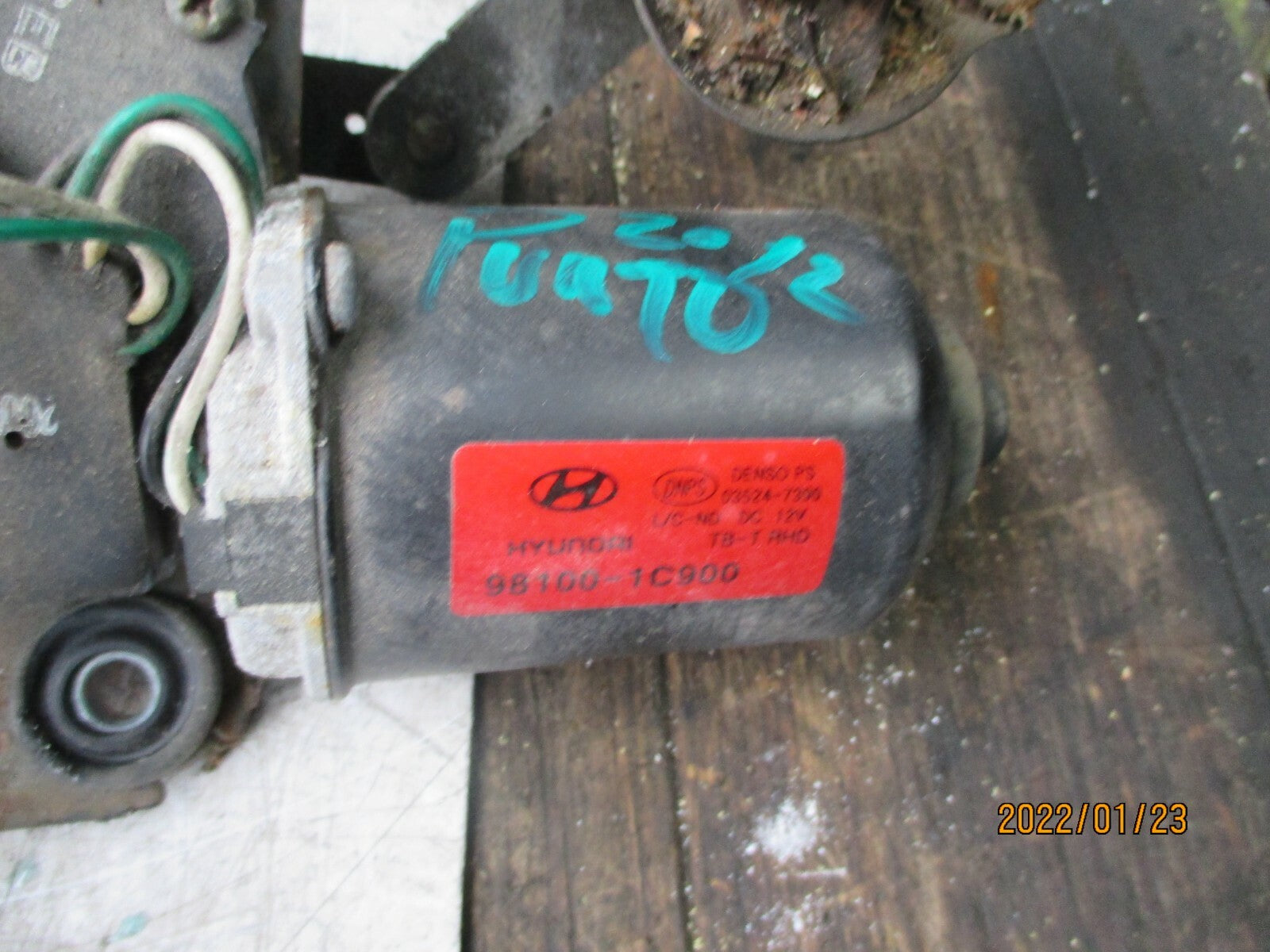 HYUNDAI GETZ 2007 FRONT WINDSCREEN WIPER MOTOR LINKAGES 981001C900