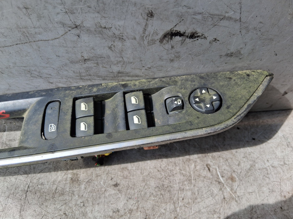 2019 PEUGEOT 5008 MK2 OSF DRIVER SIDE FRONT RIGHT WINDOW CONTROL SWITCH 98319739