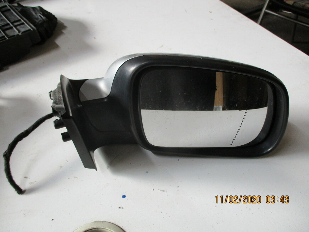 PEUGEOT 307 MK1 2002 OS DRIVER SIDE ELECTRIC DOOR WING MIRROR SILVER 96577211XT