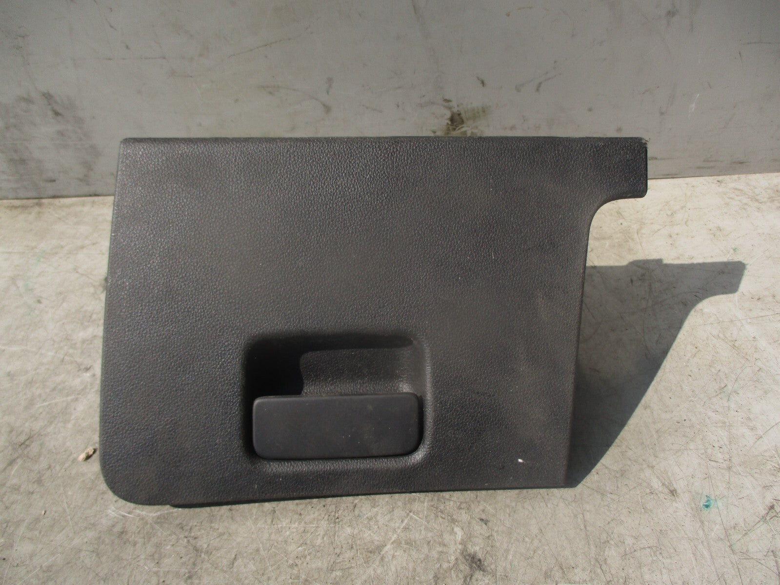 2015 VOLKSWAGEN GOLF MK7 OS DRIVER FRONT GLOVEBOX STORAGE COMPARTMENT 5G2857924B