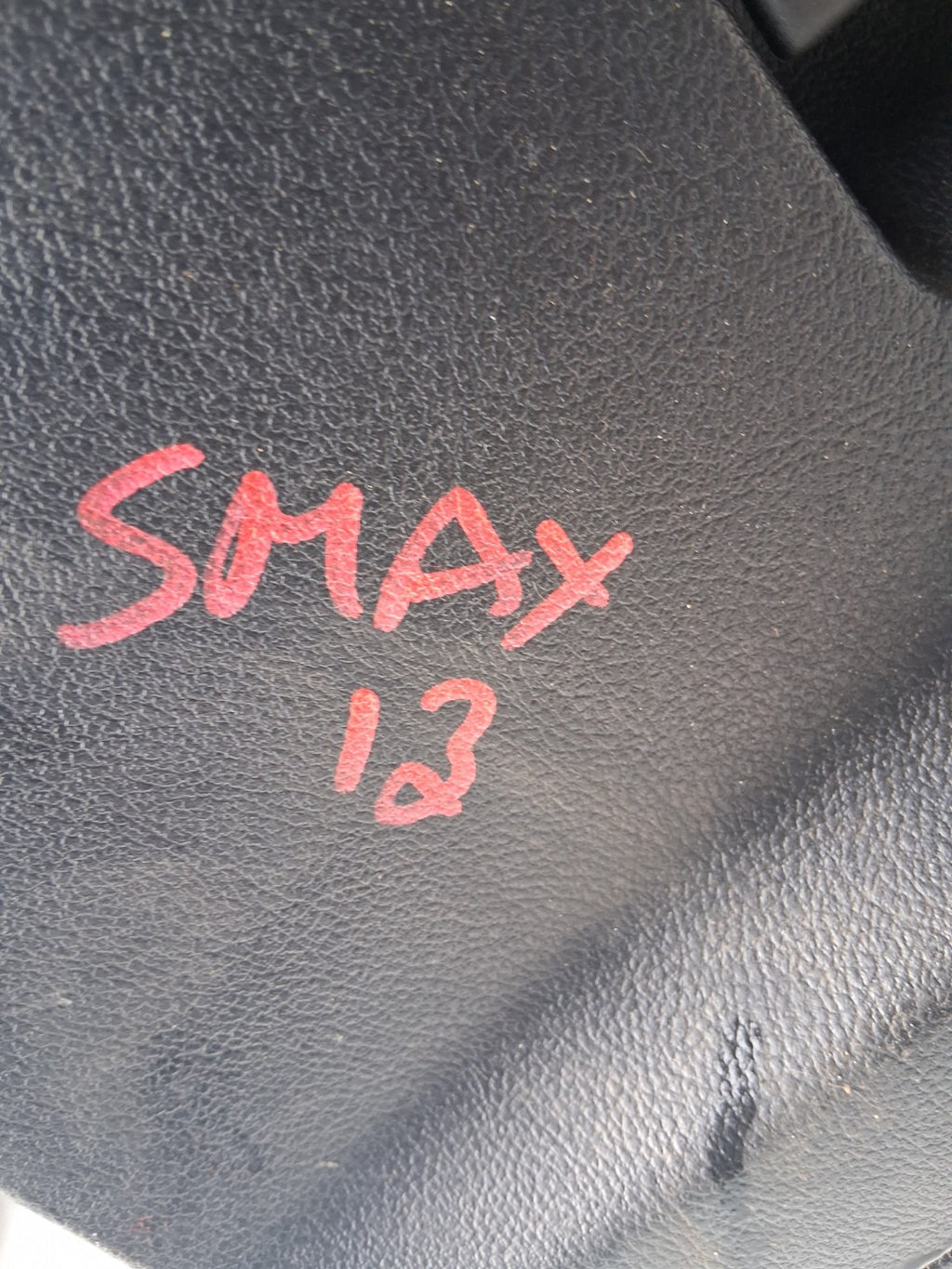 2013 FORD S MAX NSF PASSENGER NEAR LEFT GLOVE BOX STORAGE COMPARTMENT 9M21U05010