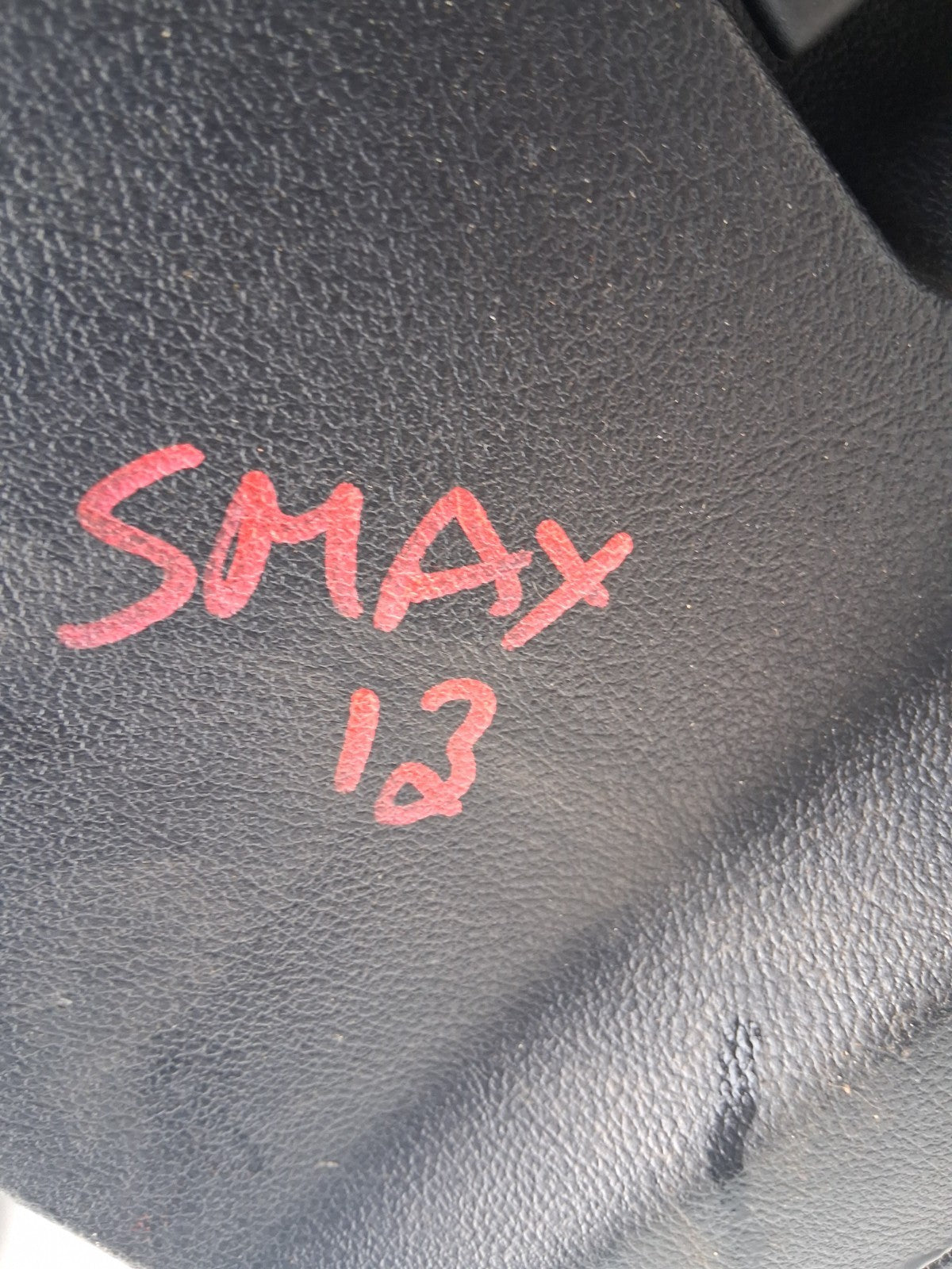 2013 FORD S MAX NSF PASSENGER NEAR LEFT GLOVE BOX STORAGE COMPARTMENT 9M21U05010