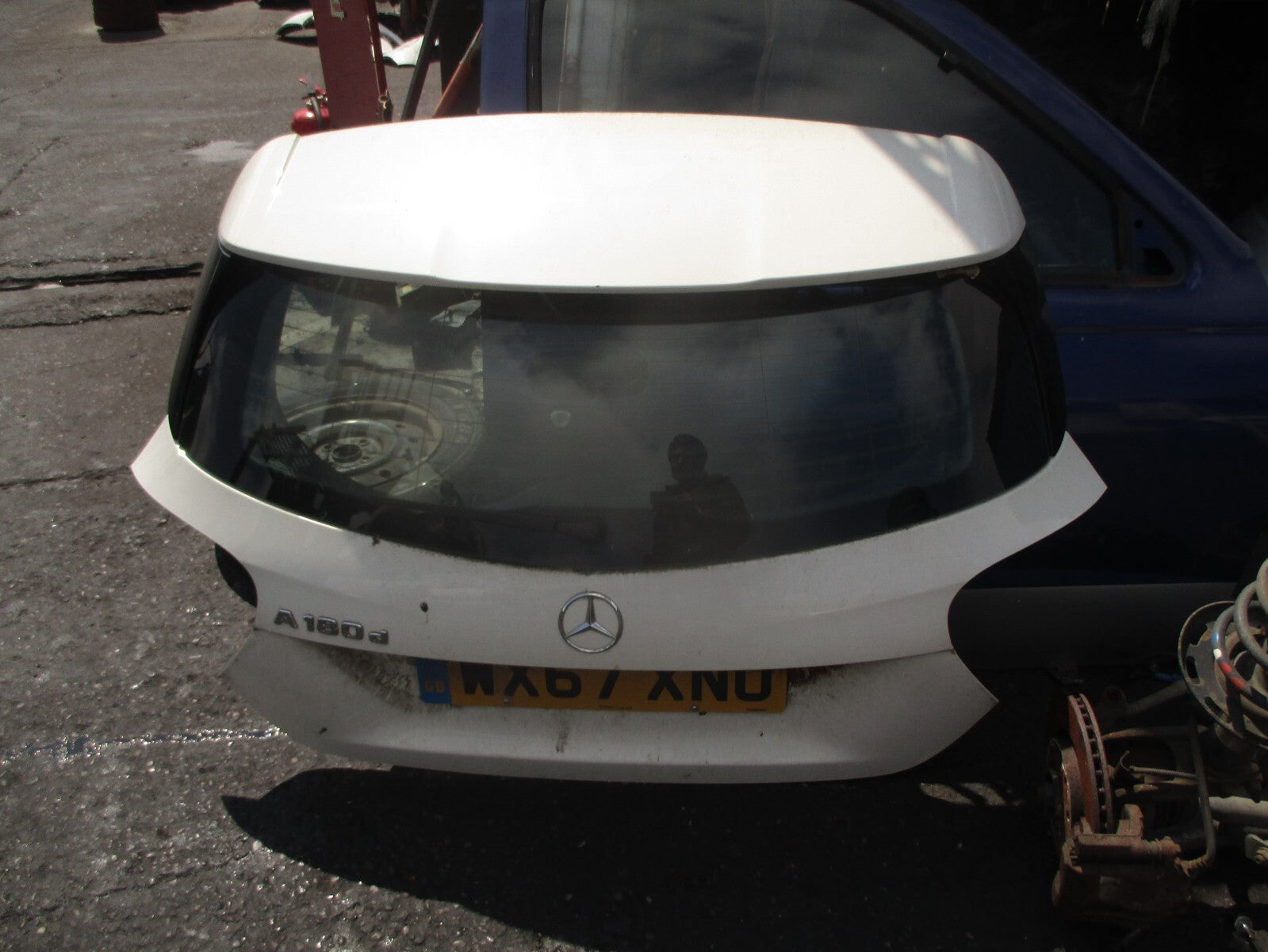 2017 MERCEDES BENZ A CLASS W176 COMPLETE REAR HATCHBACK BOOTLID TAILGATE WHITE