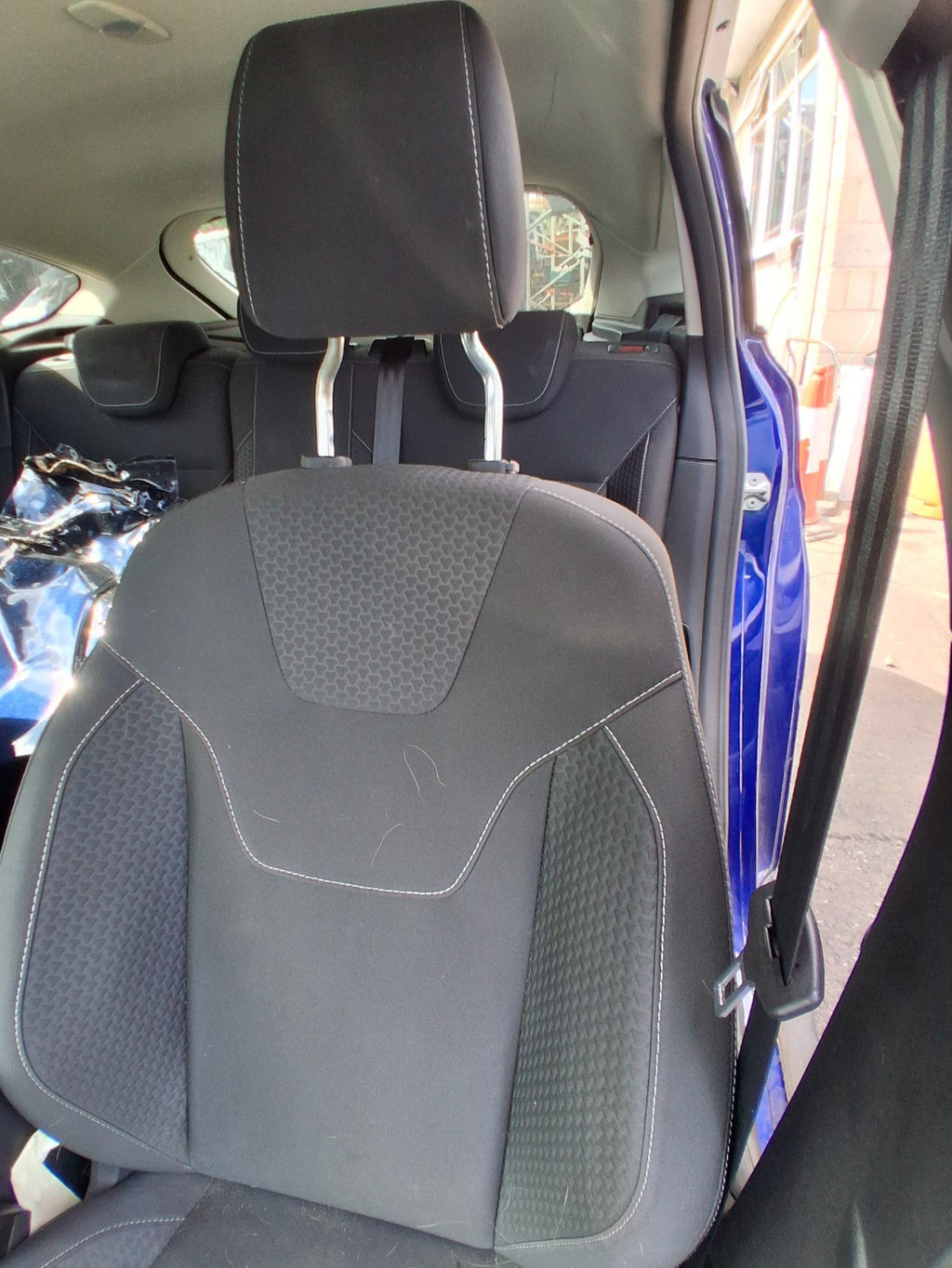 2015 FORD FOCUS MK3 HATCHBACK NSF PASSENGER SIDE FRONT COMPLETE SEAT FABRIC