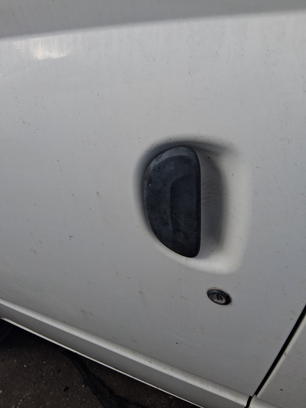 2020 SAIC LDV V80 NSF PASSENGER SIDE FRONT LEFT EXTERIOR DOOR HANDLE