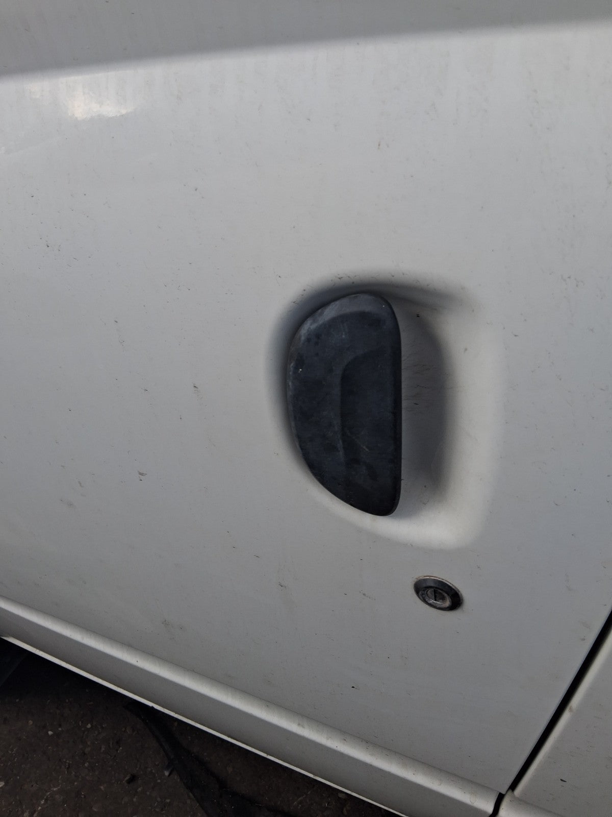 2020 SAIC LDV V80 NSF PASSENGER SIDE FRONT LEFT EXTERIOR DOOR HANDLE