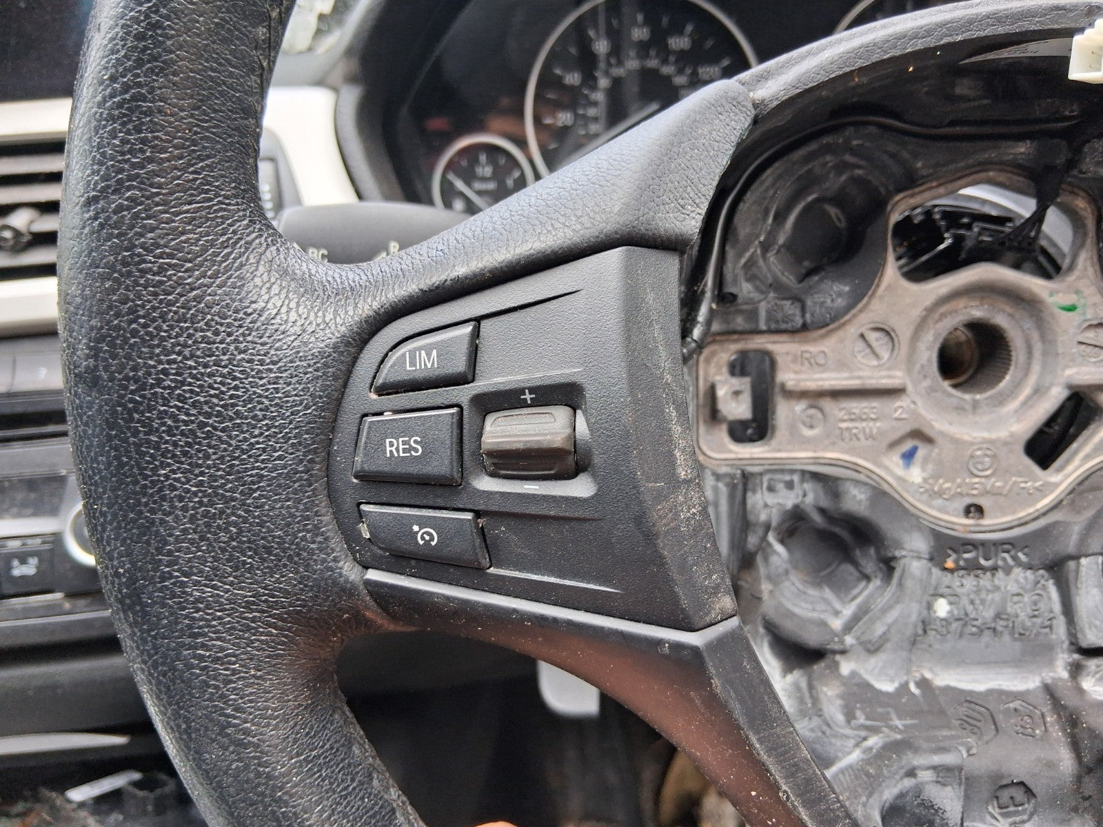 2015 BMW 3 SERIES F30 ESTATE MULTIFUNCTIONAL STEERING WHEEL 62558150E