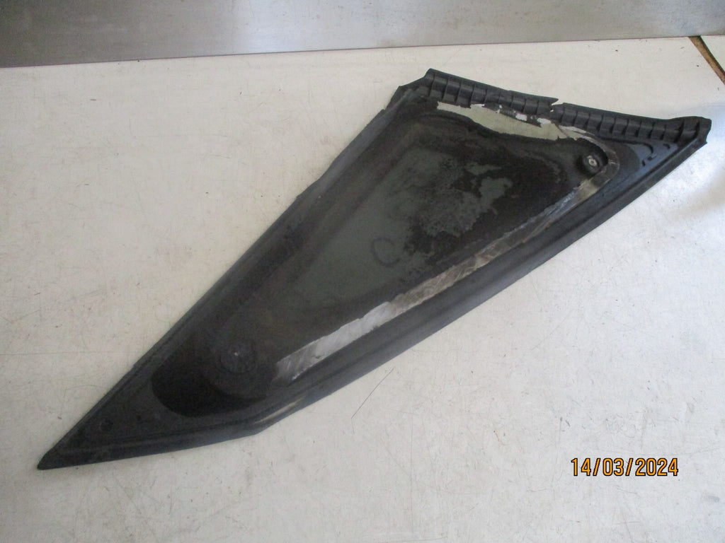 CITROEN C4 MK3 2022 OSR DRIVER SIDE REAR QUARTER WINDOW GLASS TINTED
