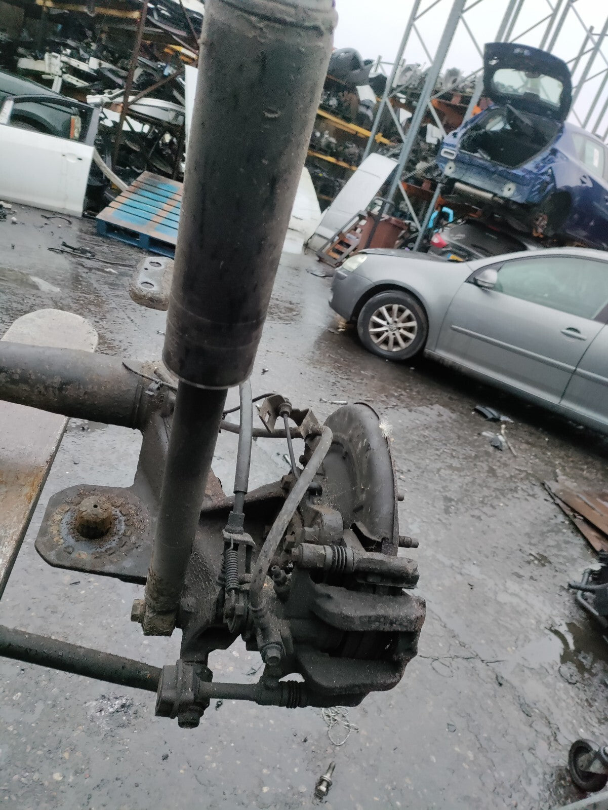 2010 VAUXHALL ASTRA J MK6 1.7 DIESEL REAR AXLE DISC TYPE
