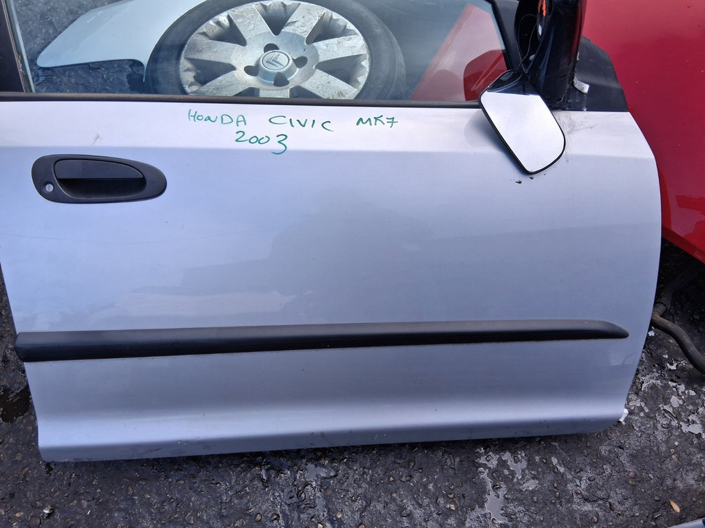 2003 HONDA CIVIC MK7 OSF DRIVER SIDE FRONT RIGHT COMPLETE DOOR SILVER