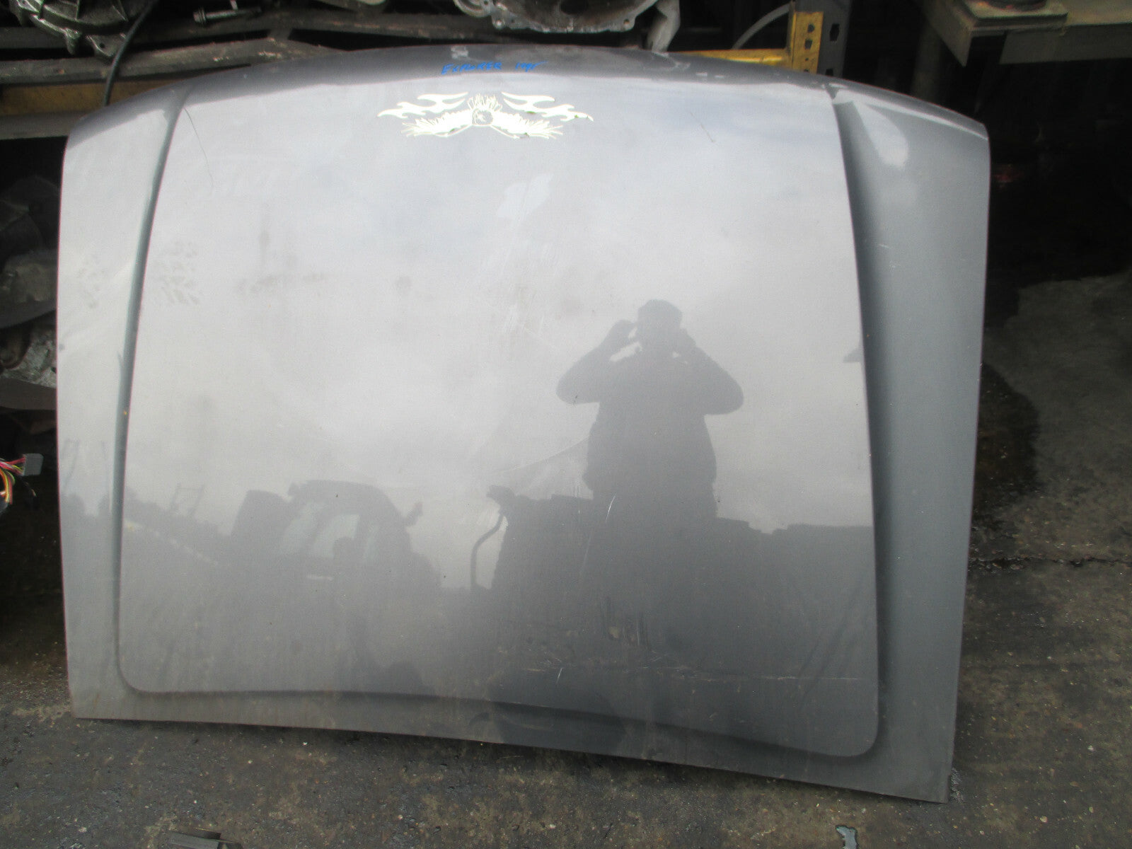 FORD EXPLORER V8 2000 4.0 PETROL FRONT COMPLETE BONNET HOOD SILVER